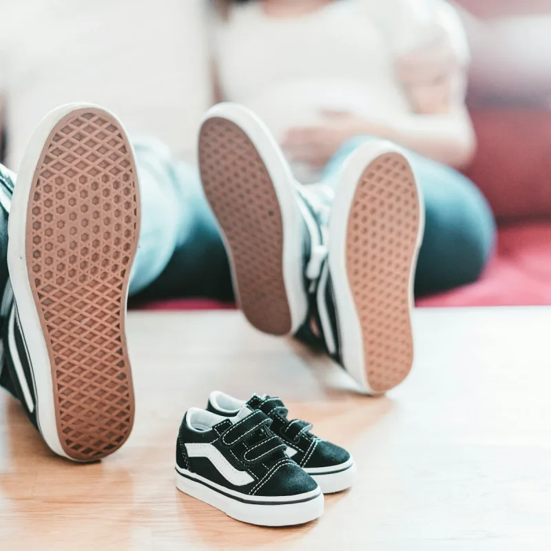 Tênis infantil velcro • caixa c/ 12