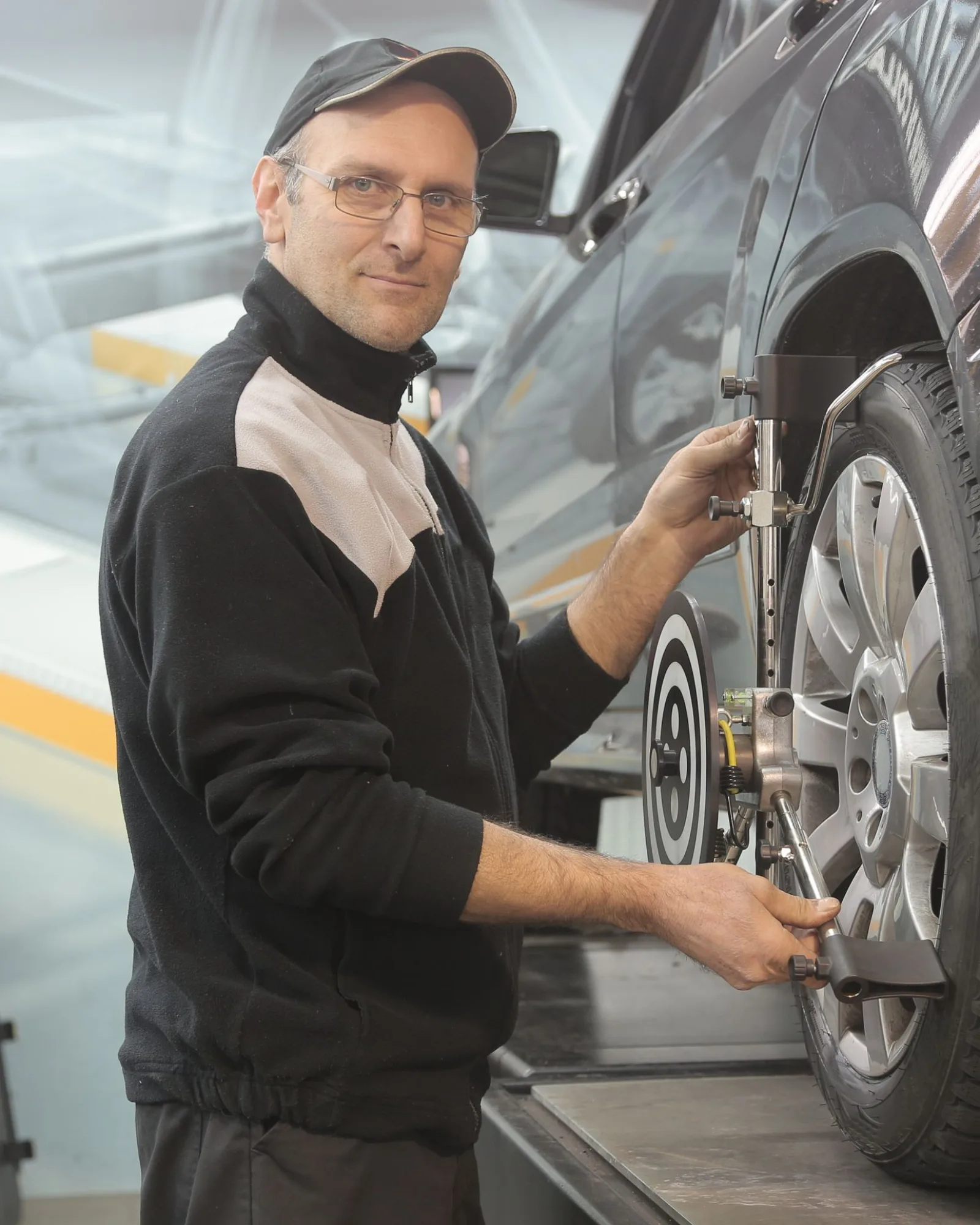 Torque Auto Center