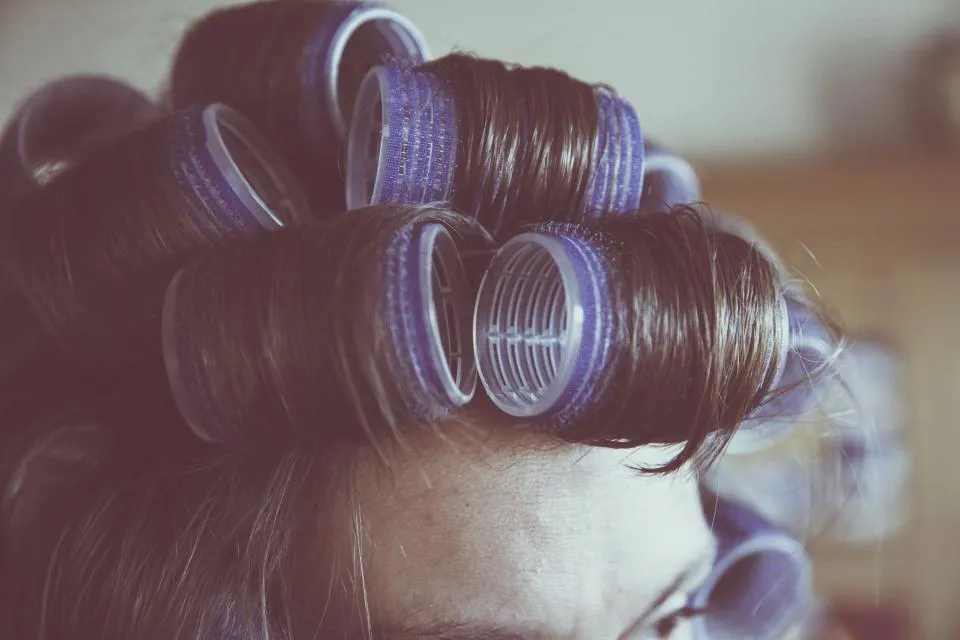 Ondas com touca de rolinhos